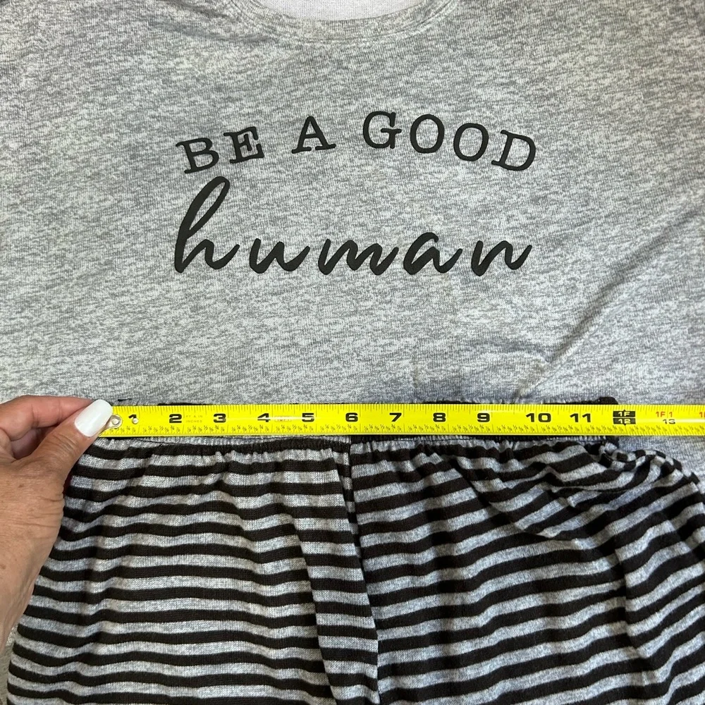 💥PRICE ⬇️ Grey & Black Women’s Long Sleeve Shorts Pj’s • Top Large & Bottom M • - Picture 6 of 8